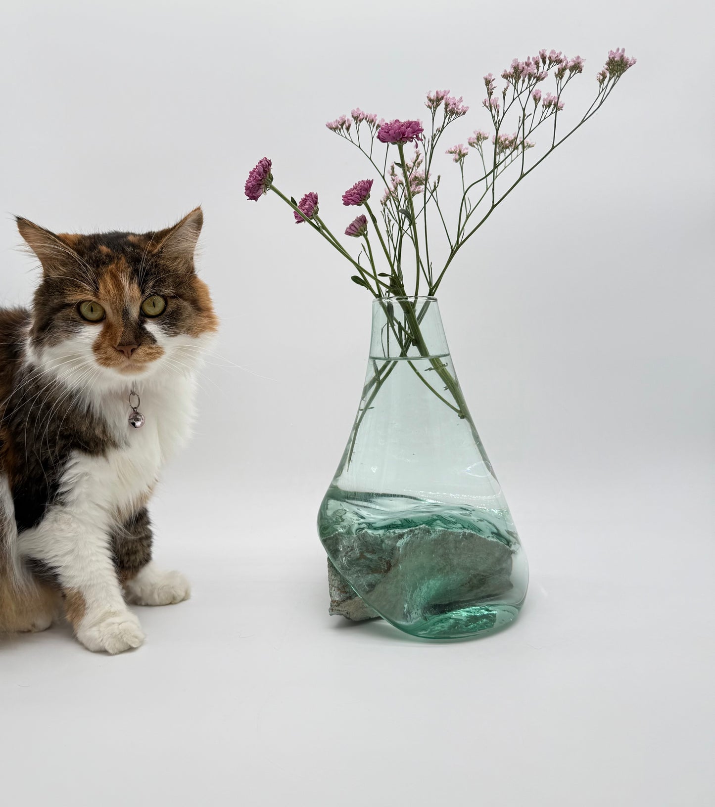 Handcrafted Glass & Stone Vase – Unique Artistic Home Decor16