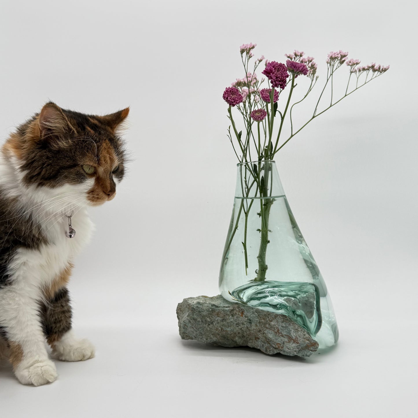 Handcrafted Glass & Stone Vase – Unique Artistic Home Decor16