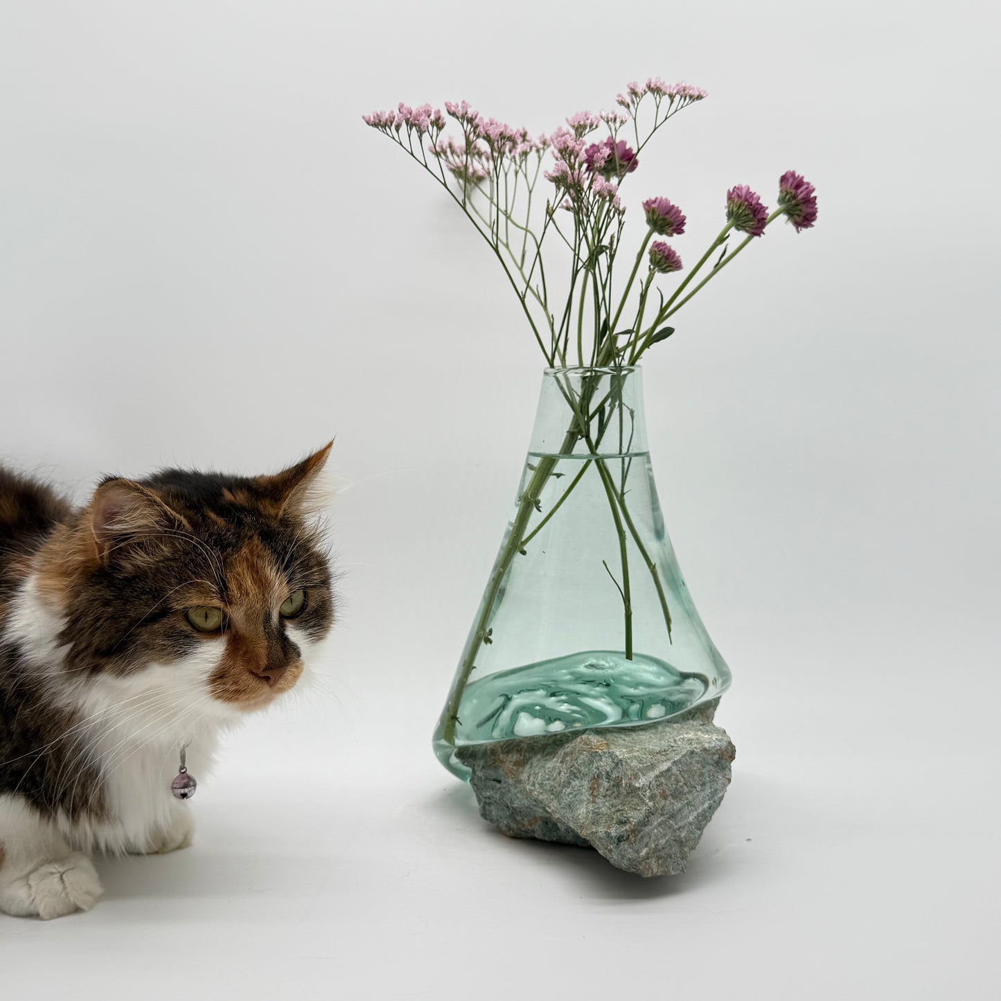 Handcrafted Glass & Stone Vase – Unique Artistic Home Decor16