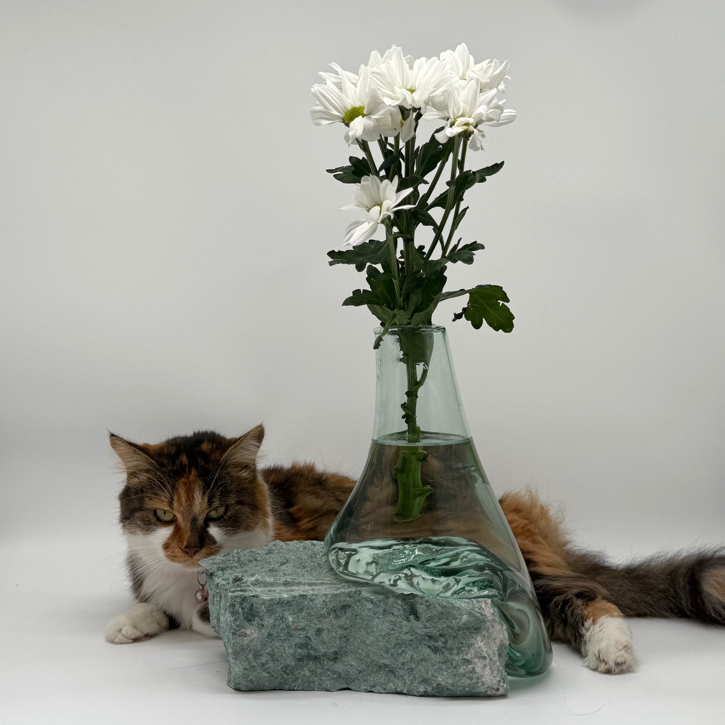 Handmade Glass Vase with Blue Mineral Stone Base – Tranquil Grace 25